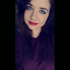 Meet your Posher, Nikki